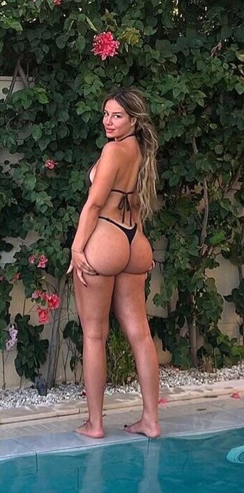 Valona Shabani Valonaa Leaked Nude OnlyFans (Photo 2)