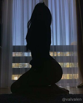 valvalen Leaked Nude OnlyFans (Photo 8)