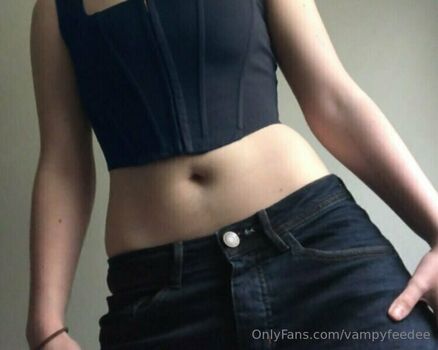 vampyfeedee