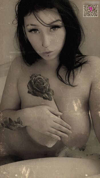 Van.sen Leaked Nude OnlyFans (Photo 172)