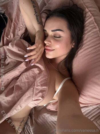 Vanessa.h Leaked Nude OnlyFans (Photo 1)