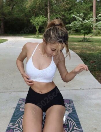 Vanessa Kaye Leaked Nude OnlyFans (Photo 5)