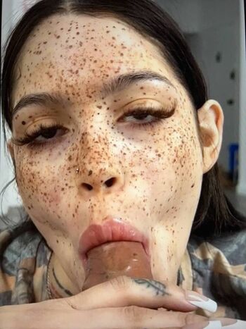 vanessaswrlddd Leaked Nude OnlyFans (Photo 1)