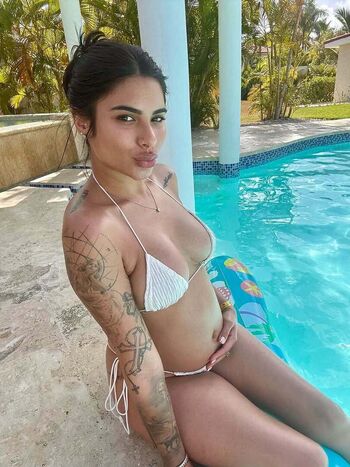 Vanne Perez Leaked Nude OnlyFans (Photo 2)
