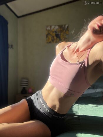 vanruns Leaked Nude OnlyFans (Photo 15)
