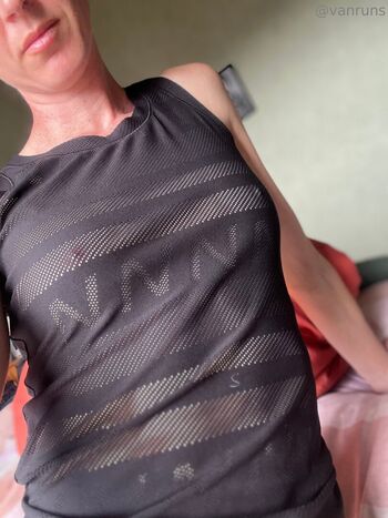 vanruns Leaked Nude OnlyFans (Photo 25)