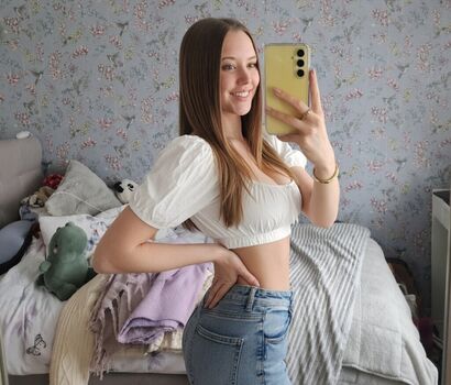 velchlo Leaked Nude OnlyFans (Photo 1)