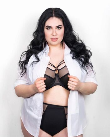 Veronica Belle Leaked Nude OnlyFans (Photo 4)