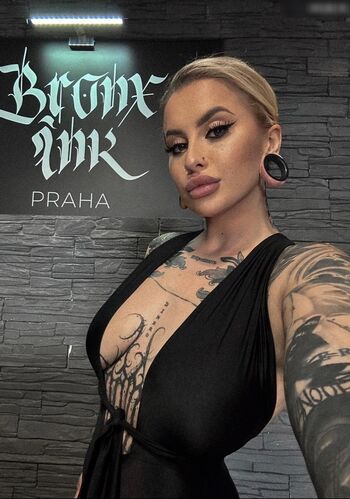 Veronica Moraya Leaked Nude OnlyFans (Photo 15)