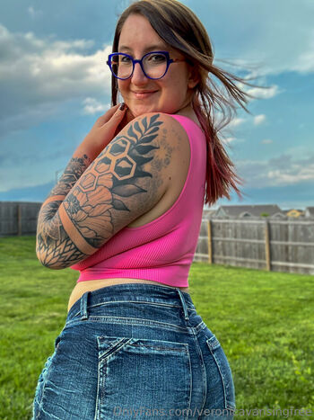 veronicavansingfree