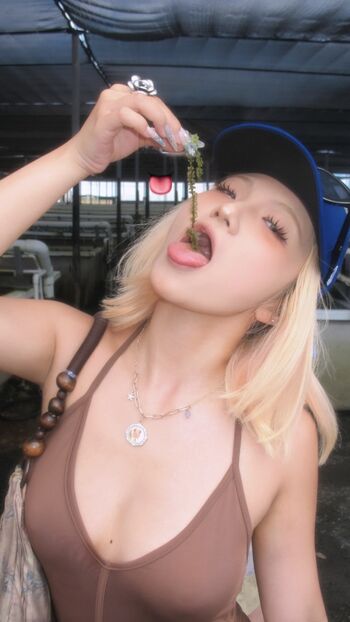 vickie_pong