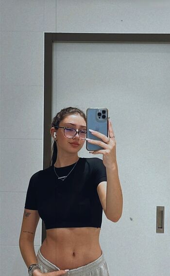 vicmayy Leaked Nude OnlyFans (Photo 31)