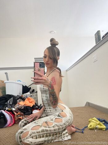 Victoria Rclaiire Leaked Nude OnlyFans (Photo 11)