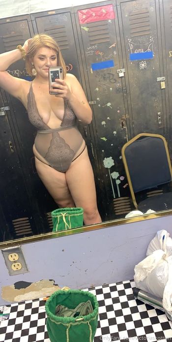 victoriascottlyn Leaked Nude OnlyFans (Photo 13)