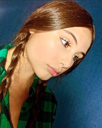 Vienna Maryce Leaked Nude OnlyFans (Photo 20)