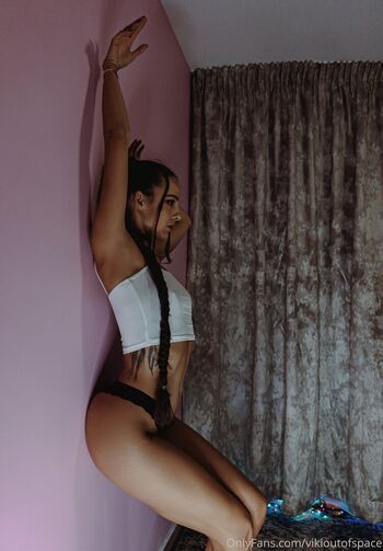 Vikioutofspace Leaked Nude OnlyFans (Photo 85)