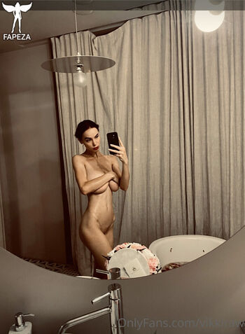 Vikkiraw Leaked Nude OnlyFans (Photo 42)