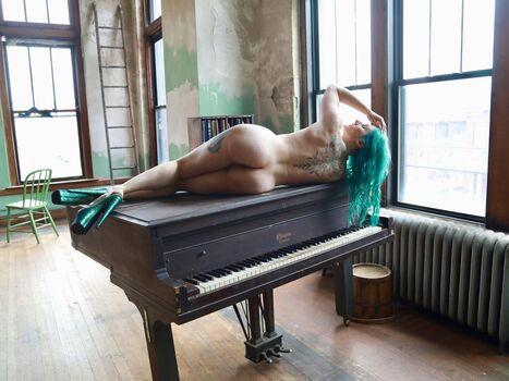 Vintage Leaked Nude OnlyFans (Photo 30)