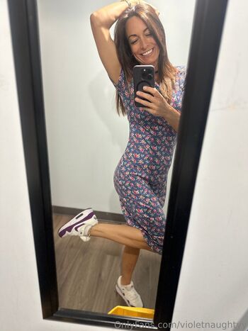 violetnaughtyy