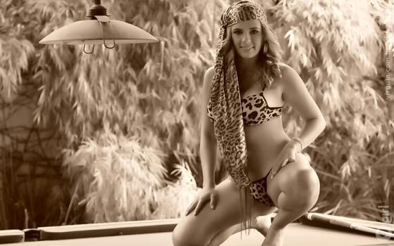 Virgula Girl