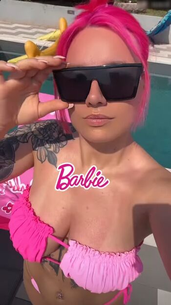 Vivian Zajac Leaked Nude OnlyFans (Photo 2)