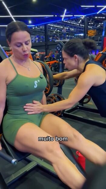 Viviane Araujo