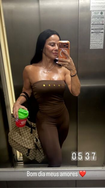 Viviane Araujo