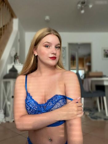 Vivien_esc