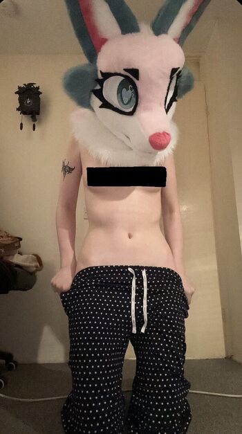VixnRoo Leaked Nude OnlyFans (Photo 4)