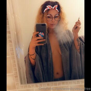 weedlovesuxfree Leaked Nude OnlyFans (Photo 13)