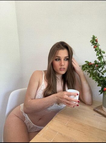 Weenzly Leaked Nude OnlyFans (Photo 28)