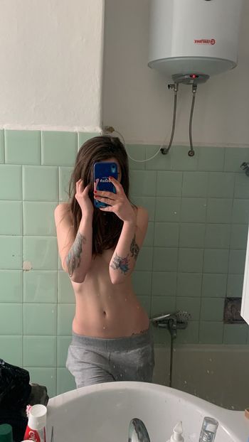 WeronikaAria Leaked Nude OnlyFans (Photo 2)