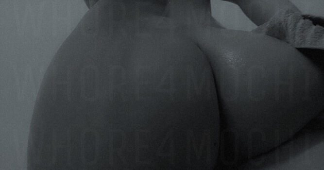WH0RE4MOCHI Leaked Nude OnlyFans (Photo 2)