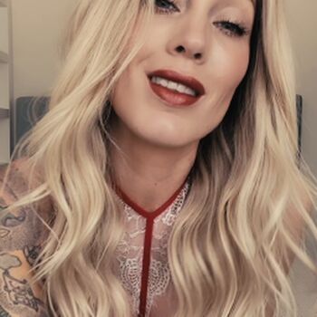 wholesomefoxxx