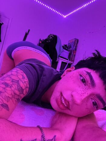 whosrockii777 Leaked Nude OnlyFans (Photo 4)