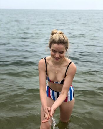 Willa Fitzgerald Leaked Nude OnlyFans (Photo 14)