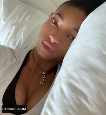 Willow Smith Leaked Nude OnlyFans (Photo 33)