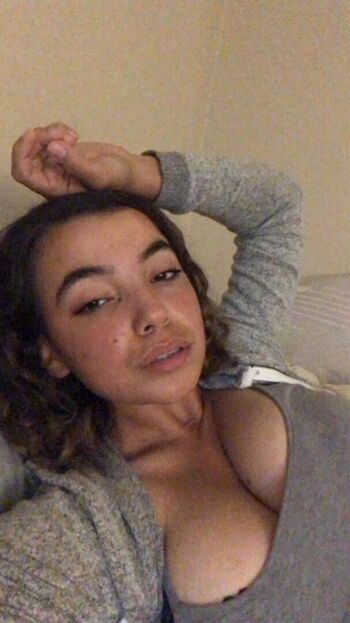 Woahh.emily Leaked Nude OnlyFans (Photo 1)
