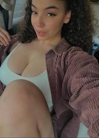 Woahh.emily Leaked Nude OnlyFans (Photo 4)