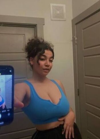 Woahh.emily Leaked Nude OnlyFans (Photo 5)