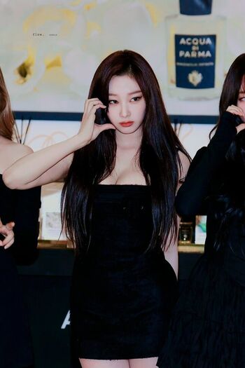 WomenK-pop