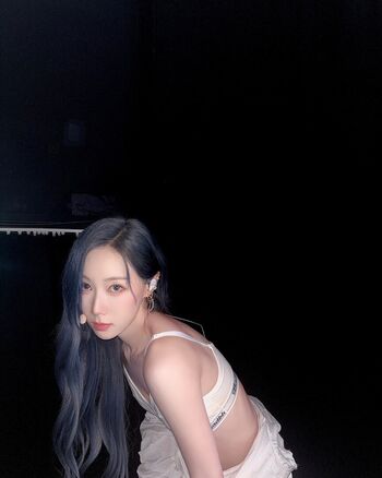WomenK-pop
