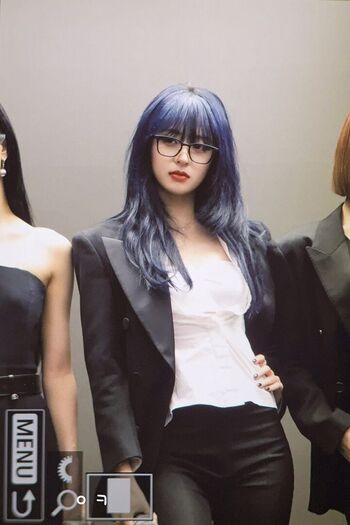 WomenK-pop