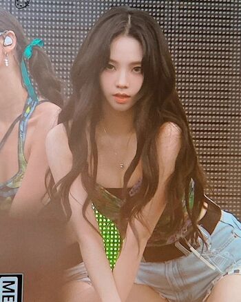 WomenK-pop