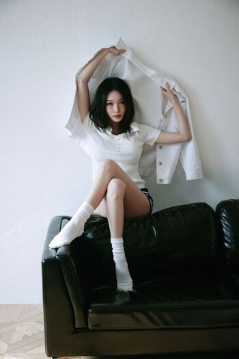 WomenK-pop Leaked Nude OnlyFans (Photo 2432)