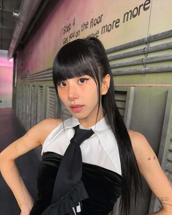 WomenK-pop