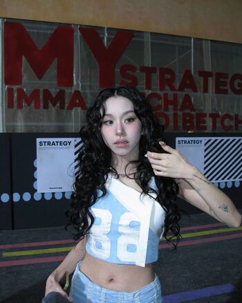 WomenK-pop