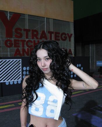 WomenK-pop