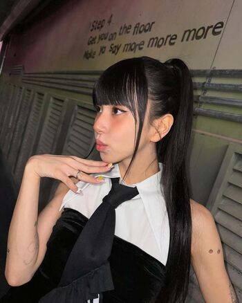 WomenK-pop