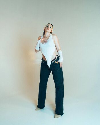 Wynne Leaked Nude OnlyFans (Photo 12)